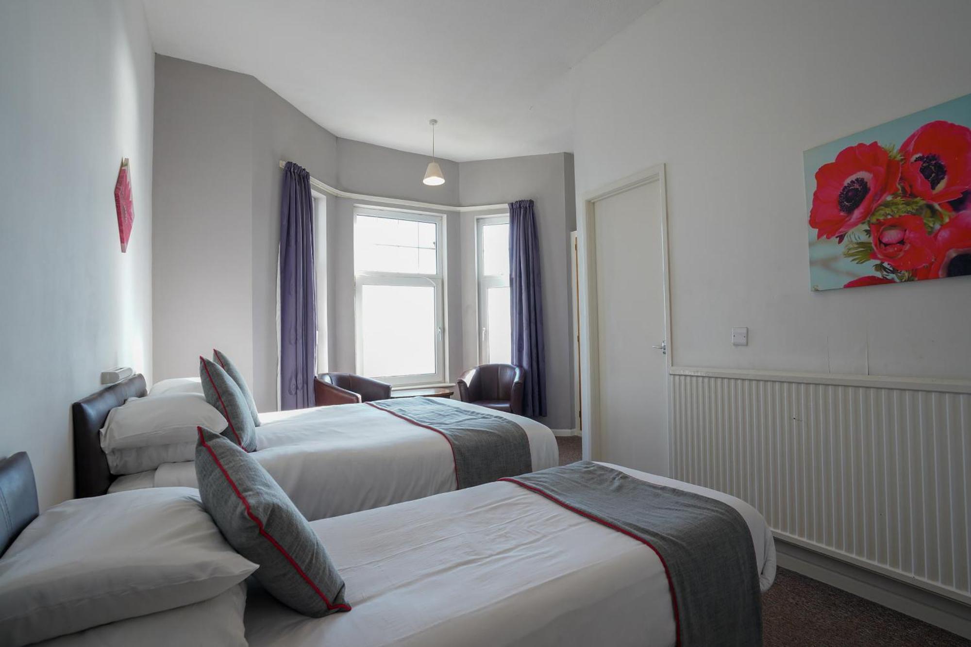 Oyo Shanklin Beach Hotel Exterior photo